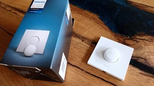 PHILIPS hue Smart Home Smart Button, Lichtschalter, Dimmer, in OVP Bedienungsanl - Bild 1 von 6