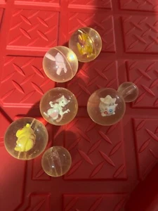 Vintage 90s Pokemon Bouncy Balls X 5 and 2 smaller ones - Picture 1 of 18