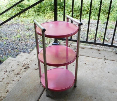 Carro de bar de servicio Mid Century moderno rosa y cromado carro bandejas redondas de 3 niveles Foto 1 de 4