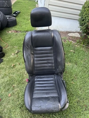 Front and rear seats '05-'09 Mustang GT  - Image 1 of 4