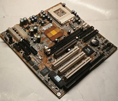 Socket 370 *Coppermine* Motherboard Procomp BVC2B Ver 1.0, CPU & 128 MB + Bonus - Image 1 of 4