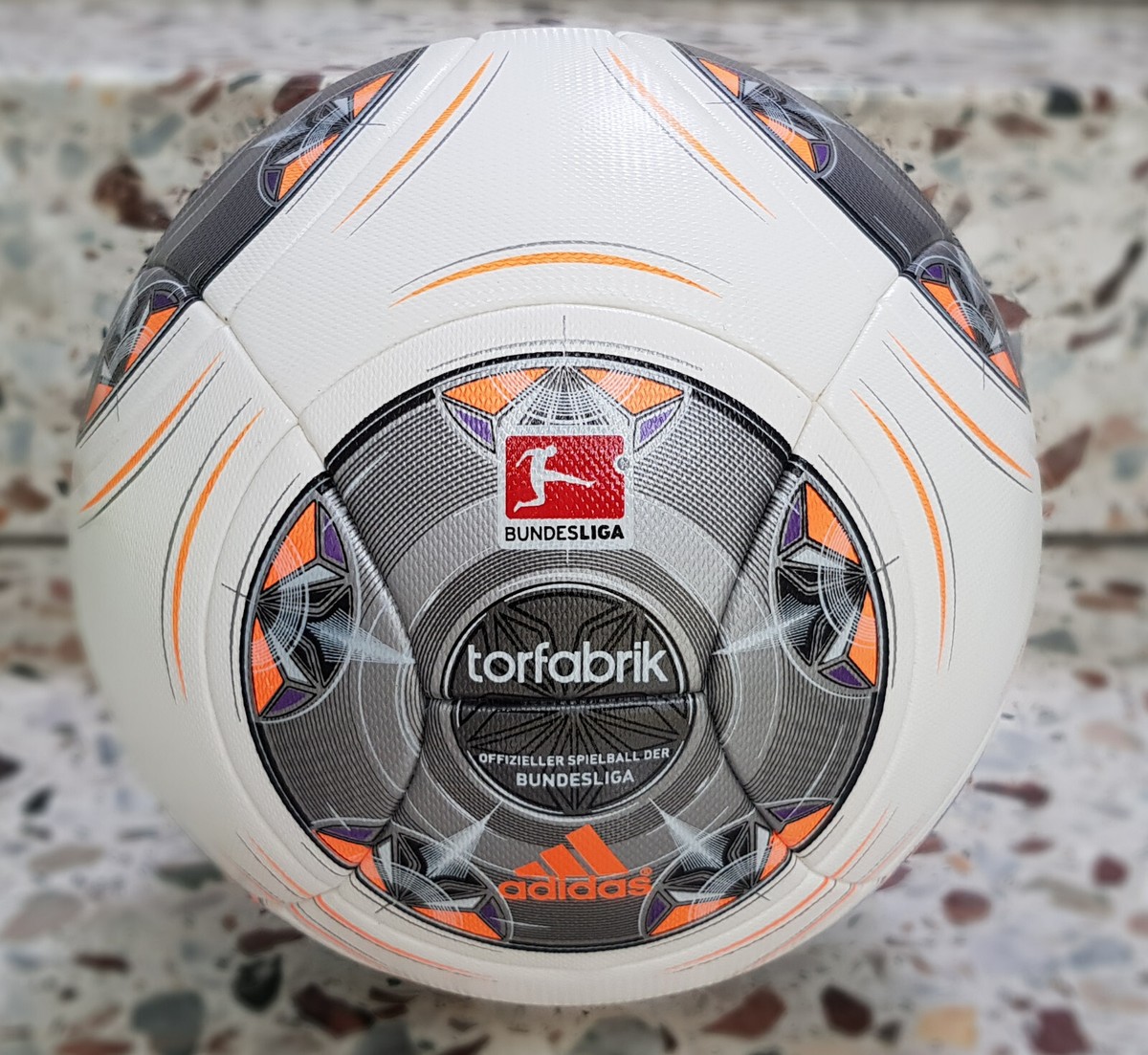 アディダス ブンデスリーガ Torfabrik 2013/2014 OMB 5号 Torfabrik 2013 online kaufen | eBay アディダス ブンデスリーガ