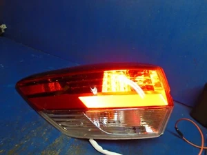 17 18 19 Toyota Highlander taillight OEM Left HH594 81560-0E161 chip - Picture 1 of 9