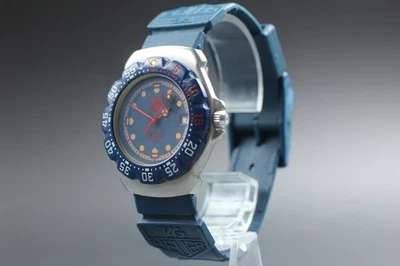 *Casi COMO NUEVO* TAG HEUER Fórmula 1 Profesional WA1210 Azul Fecha Reloj de Cuarzo Foto 1 de 4