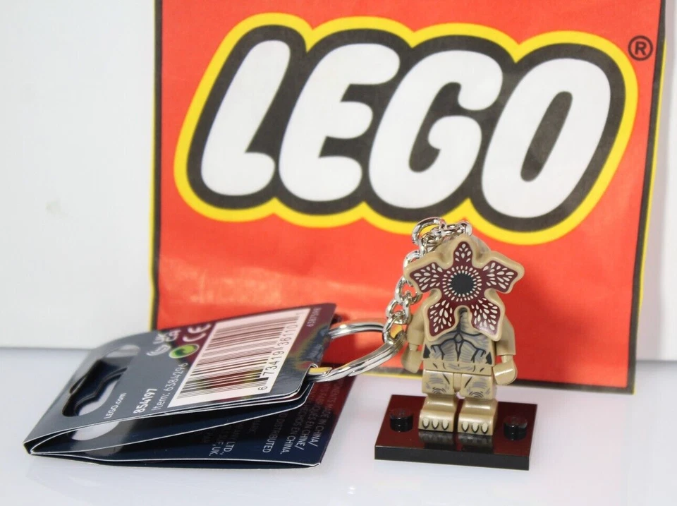 Lego Stranger Things Demogorgon Minifigure Keychain 854197 - Image 1 of 2