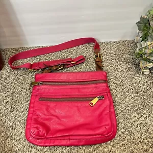 Fossil Women's Magenta Pink Crossbody Leather Shoulder Bag - Picture 1 of 7