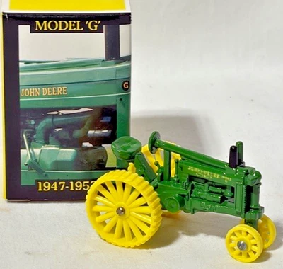 ERTL John Deere 1947 - 1952 Model G Tractor, Green, 1/64 - Image 1 of 3