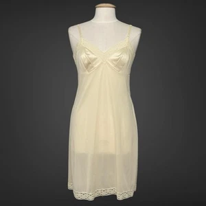 VTG Vanity Fair Womens Full Slip Dress 36 Ivory Nylon Lace Trim Retro 90s Y2K - Picture 1 of 14