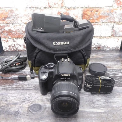 Canon EOS 350D 8.0MP Digital SLR Camera + EF-S 18-55mm F3.5-5.6 II + Bag - Image 1 of 4