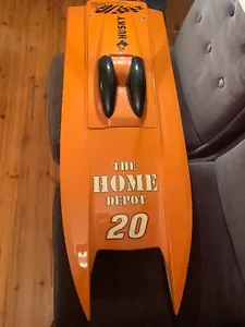 AEROMARINE CYCLONE RC CATAMARAN SPEED BOAT WITH 26cc ZENOAH GAS ENGINE - Picture 1 of 11