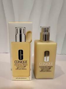 Gel hidratante Clinique dramáticamente diferente sin aceite 8,5 FL oz/250 ml - Imagen 1 de 3