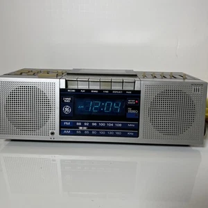 GE General Electric 7-4965A Clock Radio Cassette Tape Player Alarm (READ) - Picture 1 of 10