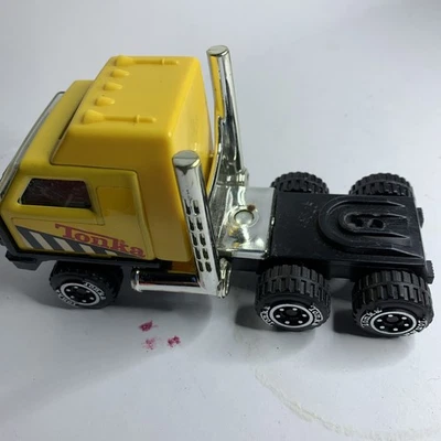 Vtg 1981 Tonka Semi Tractor Yellow  Black Truck Vehicle Pressed Steel 4.5" NICE - Image 1 of 4