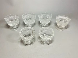 Lote Mixto de 6 Platos de Helado Sherbert Vintage Era Depresión con Patas de Vidrio - Imagen 1 de 17