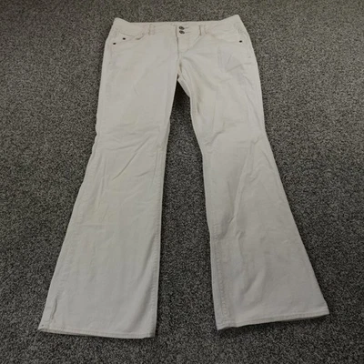 Pantalones chinos American Eagle para mujer 14 blancos Artista acampanados tiro bajo elásticos Foto 1 de 4