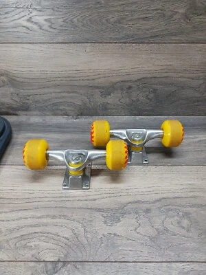 Camiones de skate ver todas las fotos Foto 1 de 4