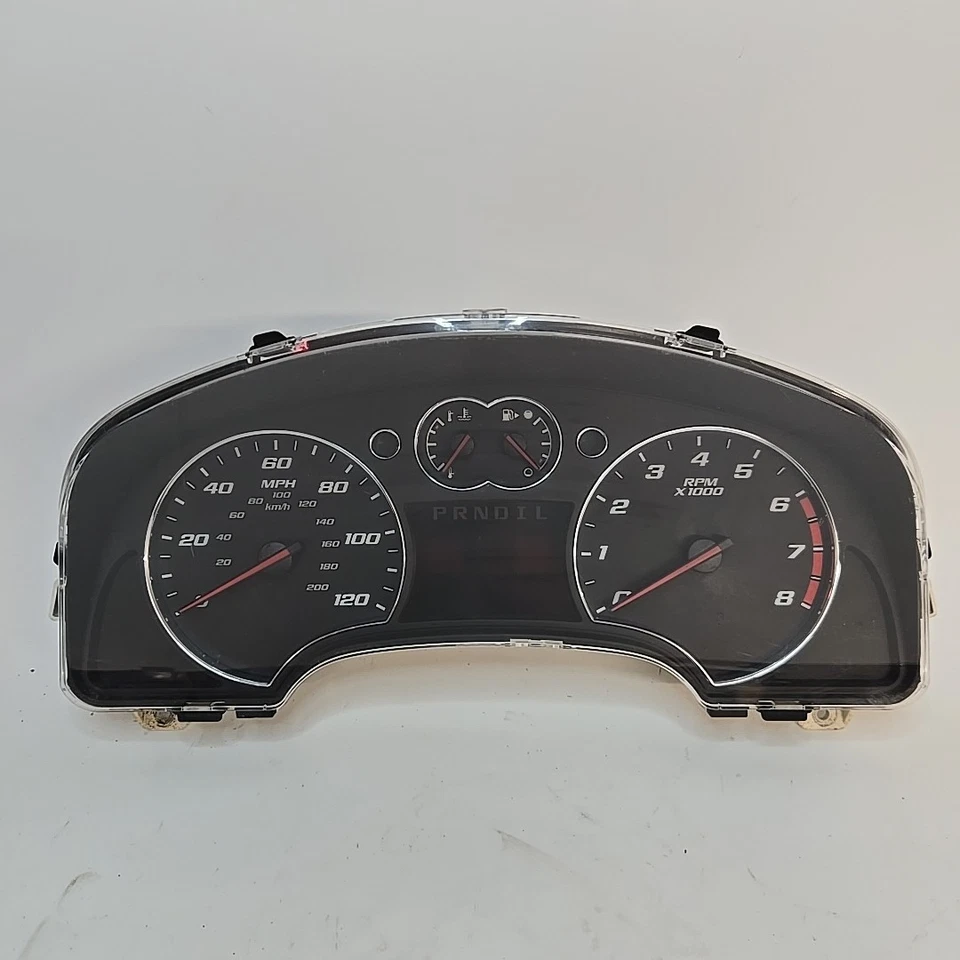 Chevrolet Equinox 2007 velocímetro cuadro de instrumentos millas desconocido  Foto 1 de 4