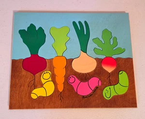 Handbemaltes Gemüse und Würmer 11 Stück Holzpuzzle - Bild 1 von 2