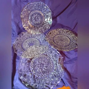 Set of 4 Crystal Plates Flower Pattern Etched 6" - Picture 1 of 2