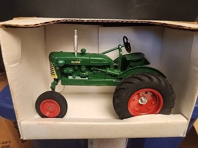 Oliver Super 44 for 1989 Toy Tractor Times Collector's Edition 1/16 NIB SpecCast - Image 1 of 4