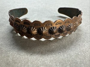 VINTAGE COPPER BELL TRADING POST SOUTHWESTERN STYLE CUFF BRACELET Arrow Design - Picture 1 of 5
