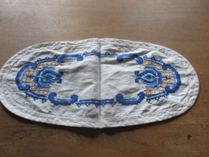 wunderschönes altes Tischtuch Tischdecke Leinen blaue Stickerei - Picture 1 of 3