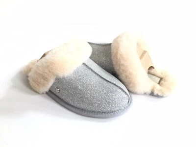 ZAPATILLA UGG SCUFFETTE II PLATA BRILLANTE FORRADA DE LANA DE OVEJA EE. UU. 6 / UE 37 / REINO UNIDO 4 Foto 1 de 4