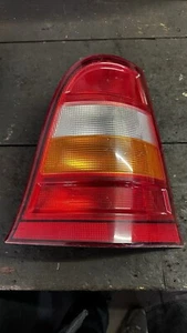 Mercedes-Benz W168 A-Klasse Heckleuchte Schlussleuchte rechts A168820264  - Bild 1 von 6