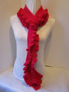 Gehäkelter dünner gewellter/Rüschenschal - Hot Pink einfarbig - Bild 1 von 2