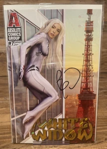 White Widow #7 Signed Variant Gold Foil W/coat - Picture 1 of 3