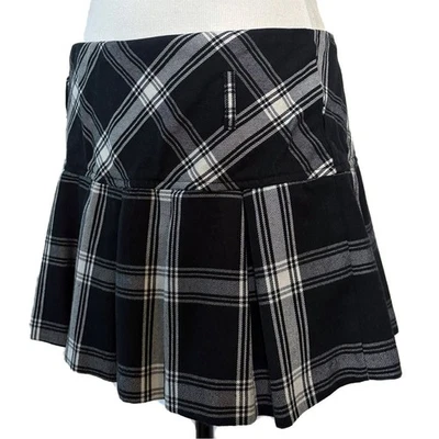 Wet Seal Mini Skirt | Vintage Y2K Plaid Pleated | Size L - Image 1 of 4