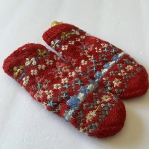 FRENCH KNOT WOMENS WOOL MITTENS RED OS NWOT - Picture 1 of 8