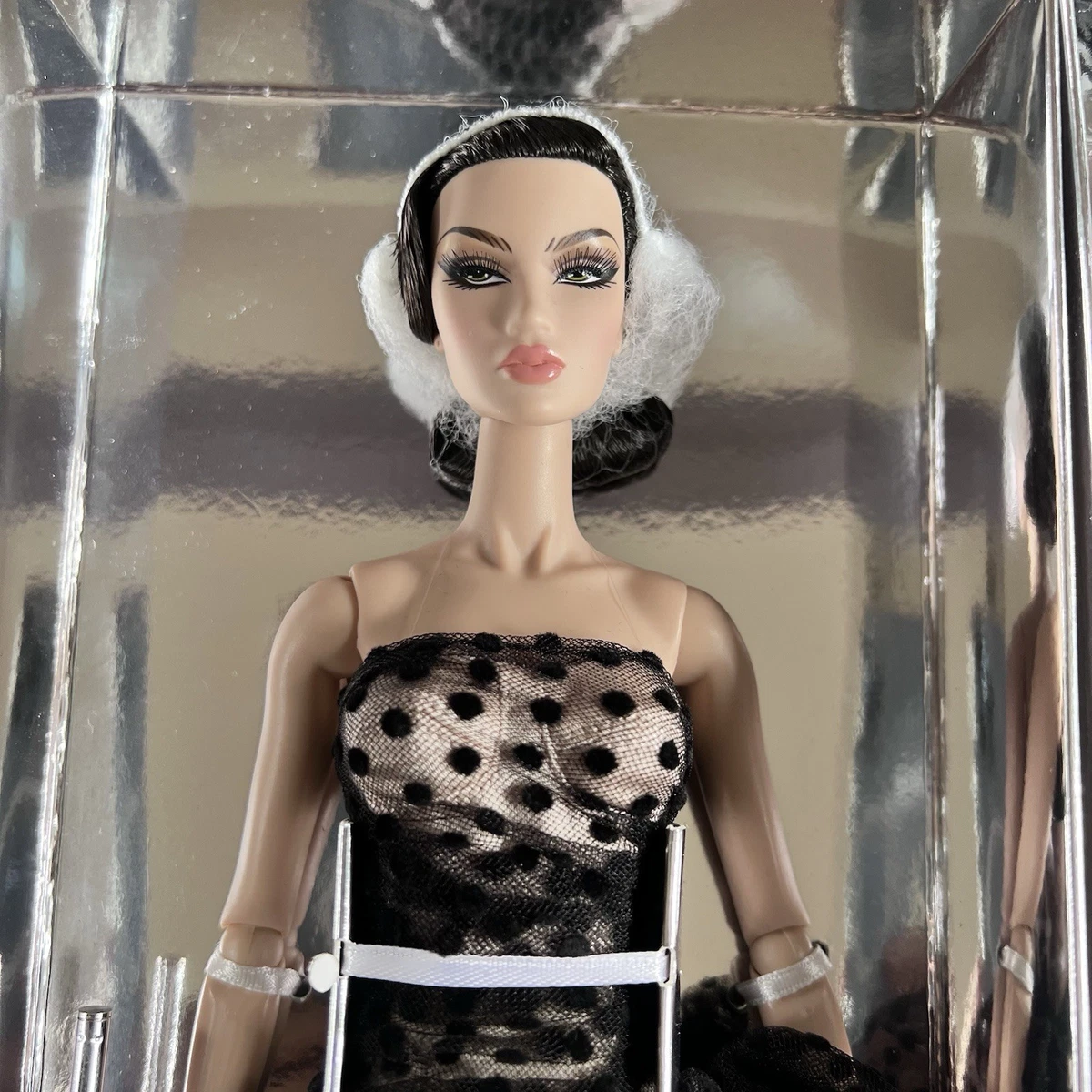 Integrity Toys Asian/Pacific Islander Dolls & Doll Playsets for