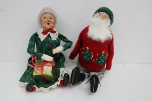 Vintage Byers Choice 1992 Mrs Claus Sitting Present 1993 Santa Skates - Bild 1 von 6