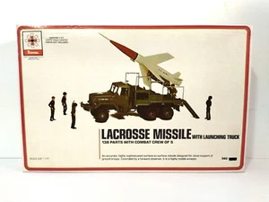 1974 RENWAL LACROSSE MISSILE WITH LAUNCHING TRUCK REF 560 KIT COMPLETO - Imagen 1 de 16