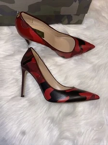 Valentino Rockstud Red Prints Closed-toe Pumps 90mm, Size 7.5. Good Condition - Picture 1 of 8