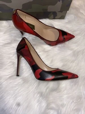 Valentino Rockstud Red Prints Closed-toe Pumps 90mm, Size 7.5. Good Condition - Image 1 of 4