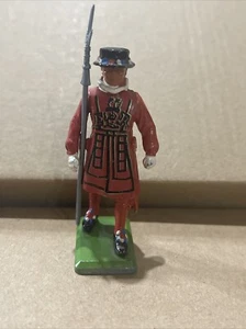1986 Britains Ltd London Beefeater Guard Lead Soldier Made in England 2.5" Tall - Picture 1 of 7