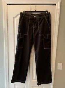 True Religion Women's Military Cargo Pants Jet Black size 31 - Picture 1 of 6