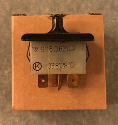 Interruptor ventana puerta 911 original Porsche 911 91161362102 usado - 1965 - 1989 Foto 1 de 3