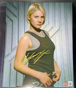 KATEE SACKOFF | FIRMADO BATTLESTAR GALACTICA 8x10 | Certificado de autenticidad Beckett - Imagen 1 de 3