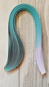 50 white to green graduated / shaded quilling paper strips - 10mm wide - Picture 1 of 3