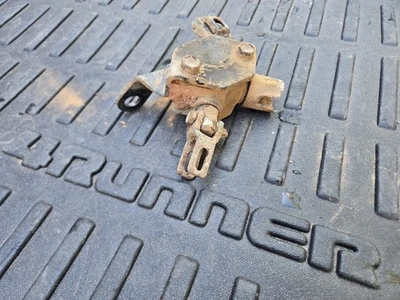 Toyota 4runner 1990-1995 manivela de cabrestante de neumático de repuesto para inserto de parachoques de ángulo de 45° Foto 1 de 4