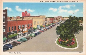 Postal de Hickory N.C. Union Square mirando hacia el este K672 - Imagen 1 de 2