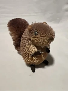 Bottle Brush Brown Squirrel Gopher Figurine - Picture 1 of 9