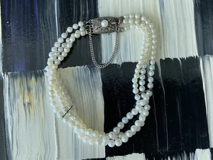 Vtg 7" Sterling Silver Genuine Pearl Triple Strand Bracelet Filigree Clasp - Picture 1 of 5