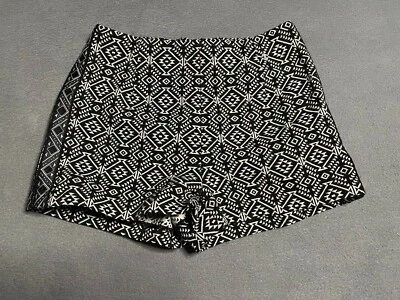  Ecote Aztec Pattern Shorts Black and White Size 0 - Image 1 of 4