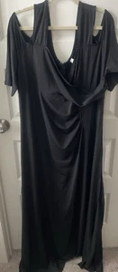 Schwarzes Abend-Maxikleid neu ohne Etikett ~ Halbarm mit kalter Schulter Größe 1X - Bild 1 von 5