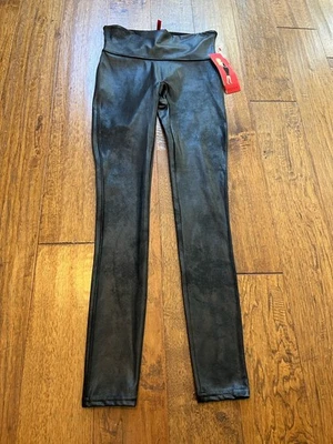 Leggings Spanx Imitación Cuero Talla M Negros Prendas moldeadoras Adelgazantes Foto 1 de 4