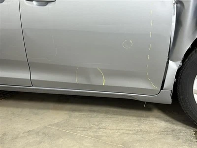 Passenger Front Door Electric Windows Fits 15-20 SIENNA 2625319 - Image 1 of 4